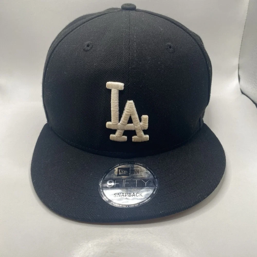 Los‎ Angeles Dodgers Hat Blackout New Era Black 9Fifty SnapBack Cleaned VGC - Picture 2 of 10